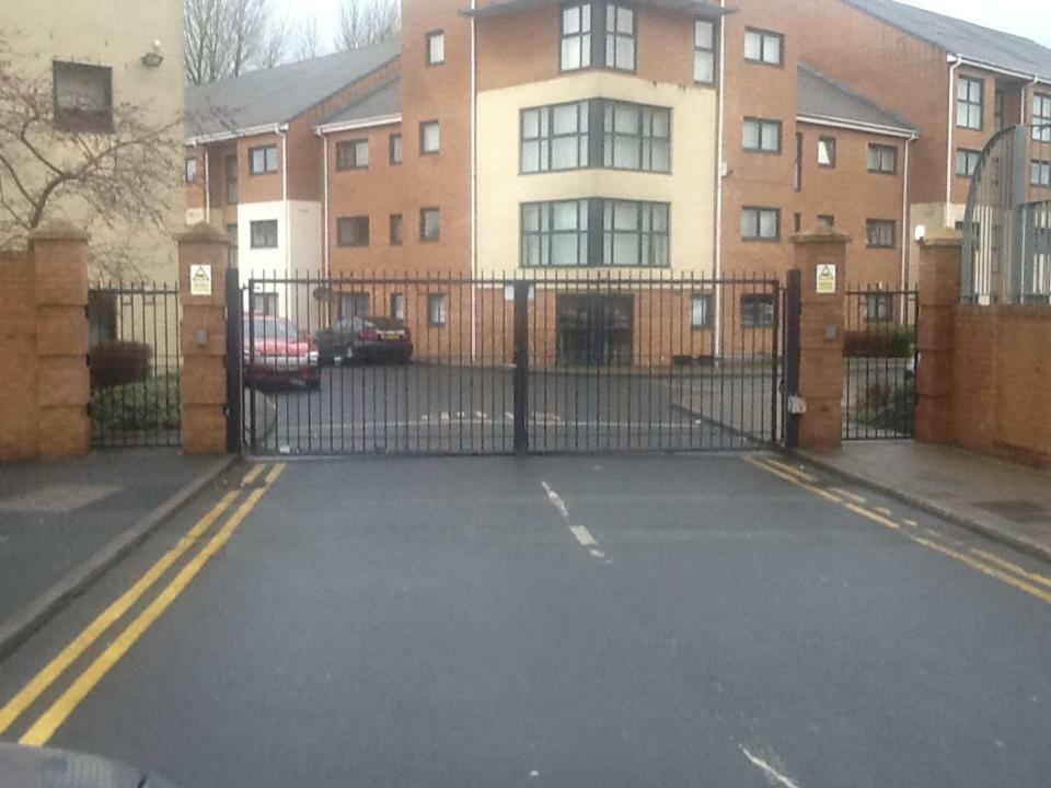 Liverpool 2 Bedroom Apartment 외부 사진